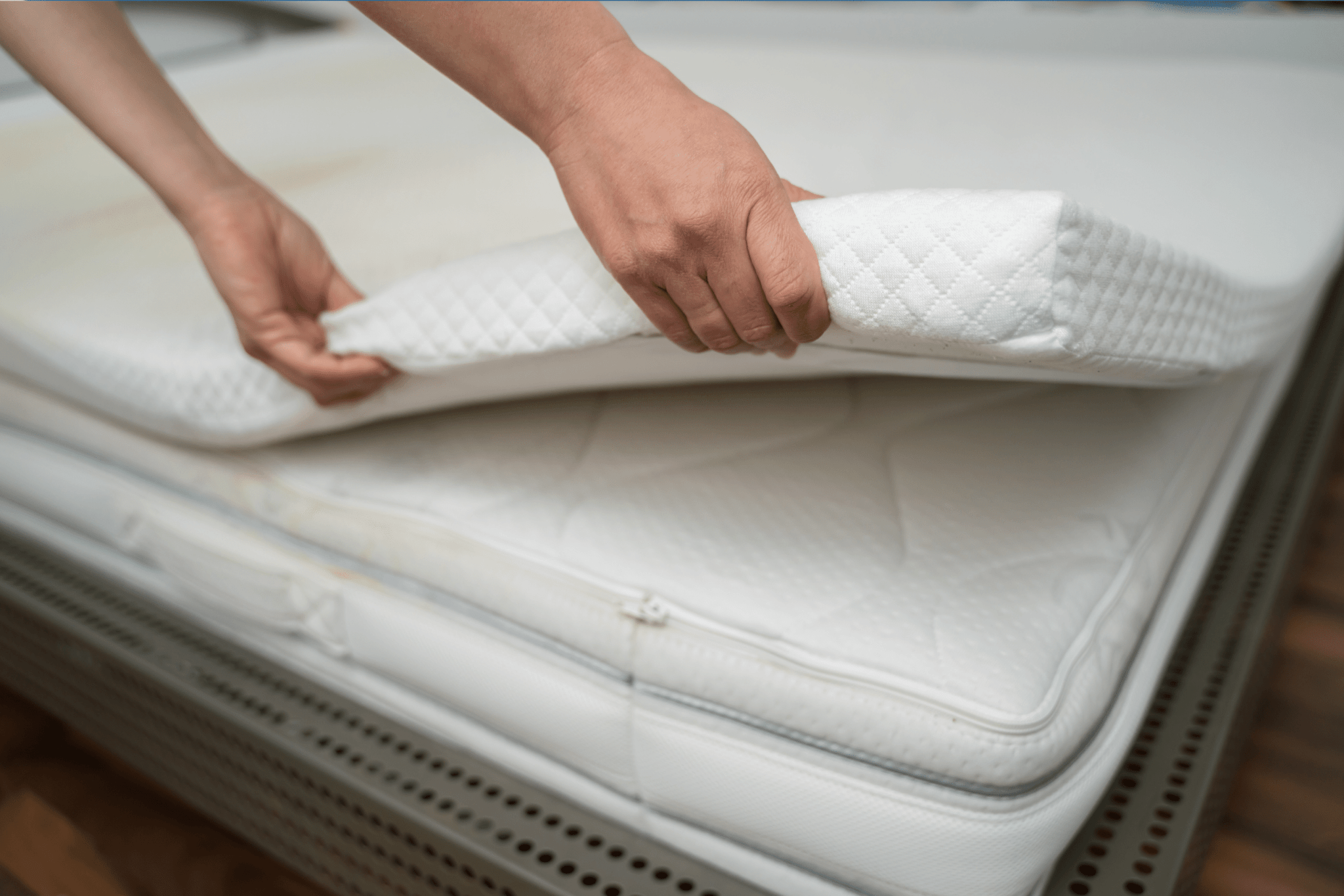 Best RV Mattress Topper (6 Best)