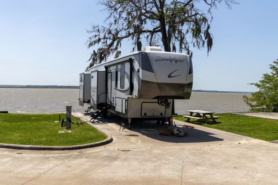 Campgrounds In Texas On The Lake RV Resort 4